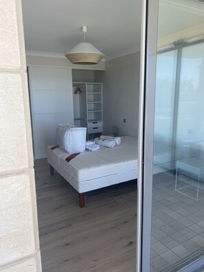 3 Schlafzimmer, Bügeleisen/Bügelbrett, Bettwäsche