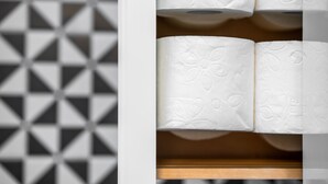 Hydromassage showerhead, free toiletries, hair dryer, bathrobes - 3 Rooms Boutique-Hotel (Split)