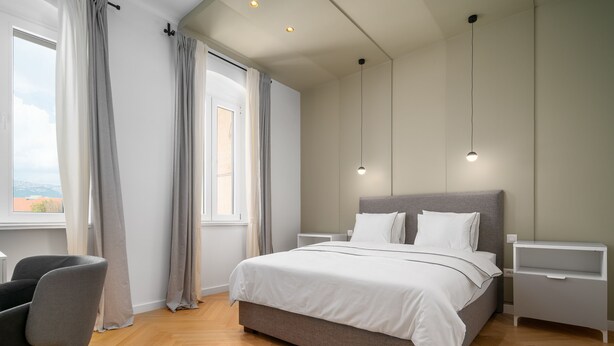 Luxury Double Room (1) | Desk, laptop workspace, WiFi (free), bed sheets - 3 Rooms Boutique-Hotel (Split)