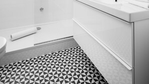 Luxury Double Room (1) | Bathroom | Hydromassage showerhead, free toiletries, hair dryer, bathrobes - 3 Rooms Boutique-Hotel (Split)