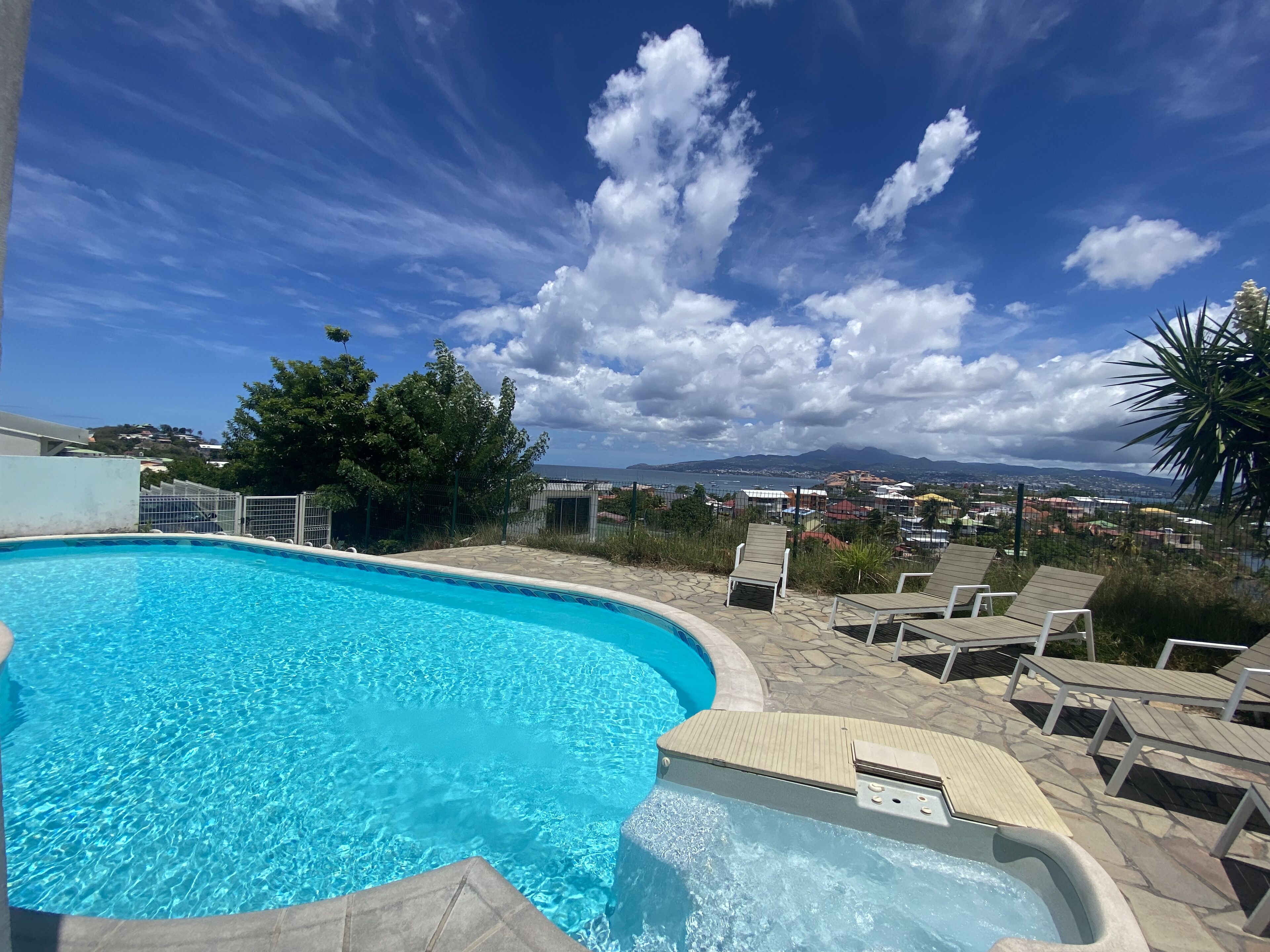 Alberca al aire libre 