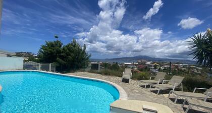 Ti Mélissa - Swimming pool, sea view, parking lot