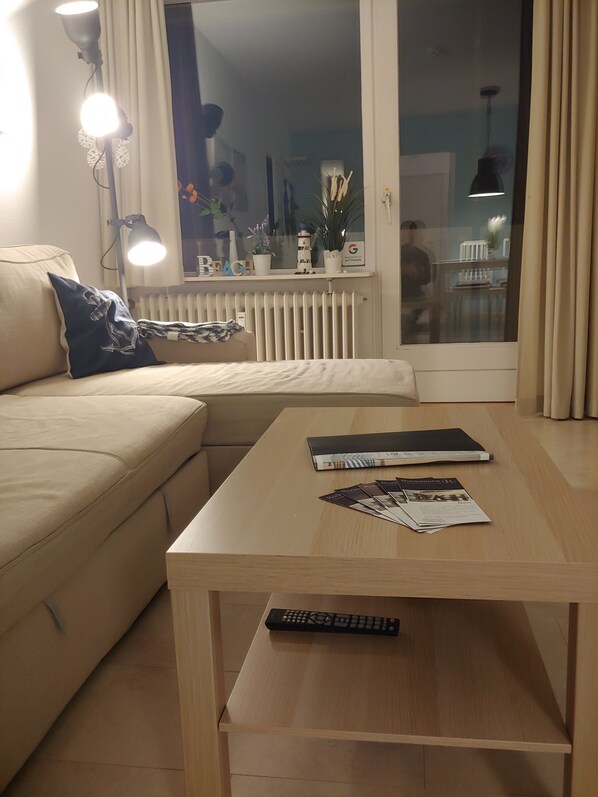 TV, books, stereo