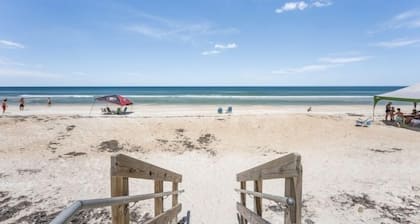 Oceanfront Luxury Condo in New Smyrna Beach,10th floor w/balcony, No Drive Beach