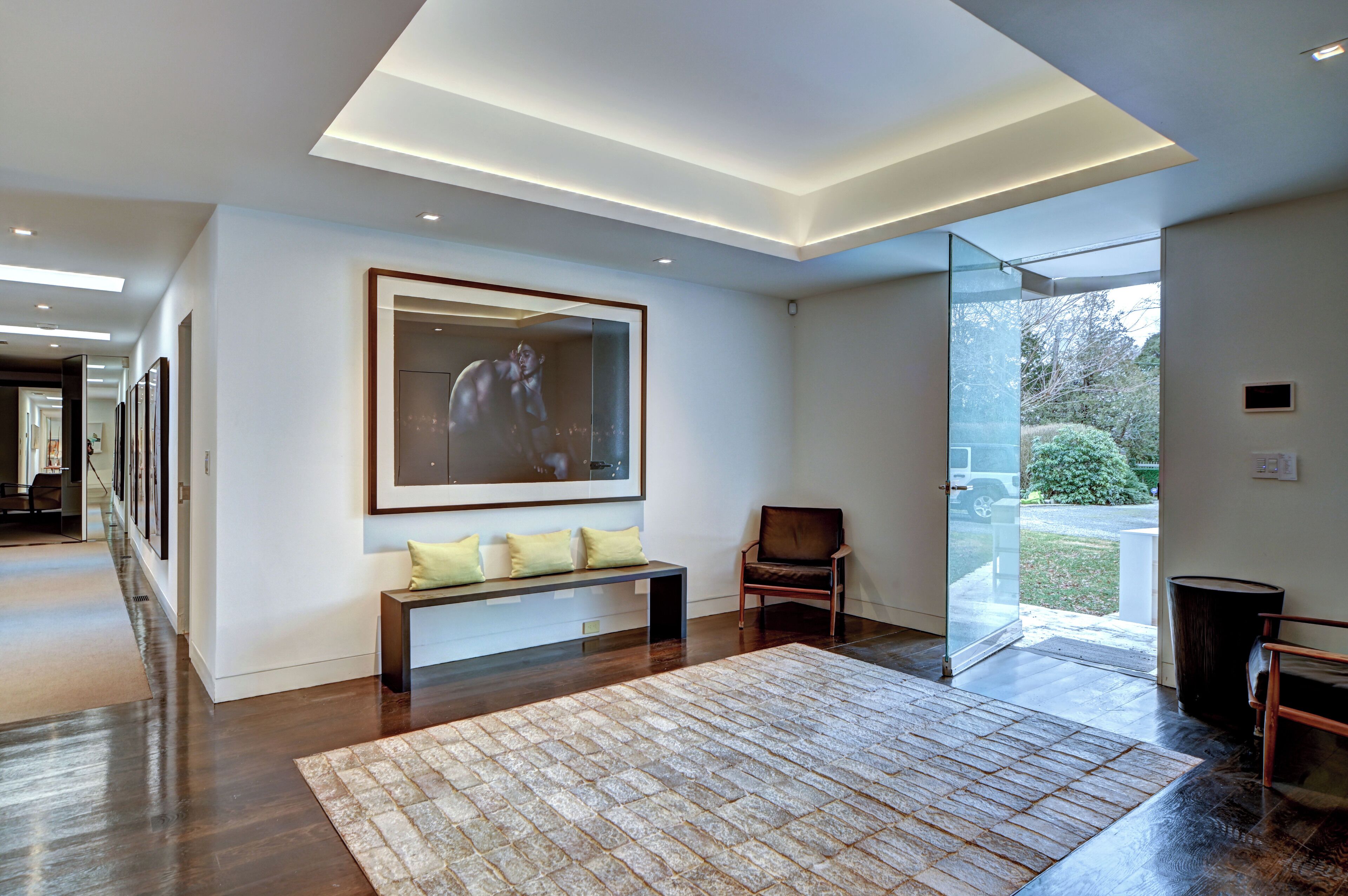 Stunning 5 bedroom Vicente Wolf Designed Home South of Highway in Water Mill