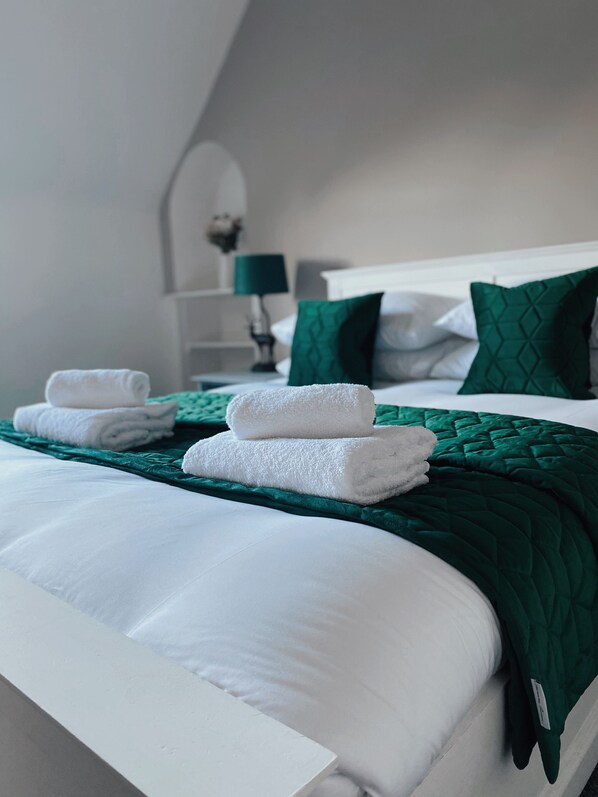 3 chambres, fer et planche Ă repasser, Wi-Fi gratuit, draps fournis