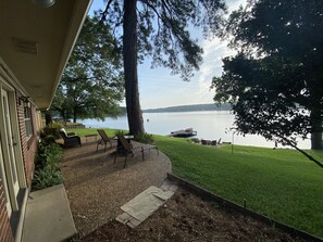Terrace/patio - Escape to the Lake for a Hidden Gem. Magnificent lake side setting. (Gladewater)