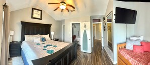 3 bedrooms, desk, iron/ironing board, travel crib - 3BR 3Bath Home Walking Distance of the Beach (Gulfport)