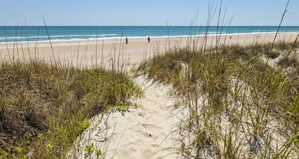 Whimsical Whale - Oceanfront Apartment