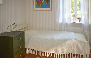 1 habitación y cuna de viaje 
