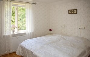 1 bedroom, travel crib, bed sheets - Stunning apartment in Rönneshytta (Rönneshytta)