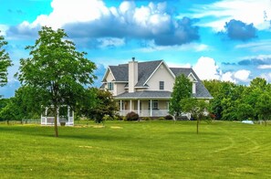 Exterior - Where the Missouri sky wakes up first.  Peaceful mornings you’ll never forget. (Warrensburg)