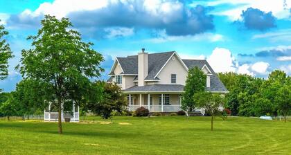 Where the Missouri sky wakes up first. Peaceful mornings you’ll never forget.