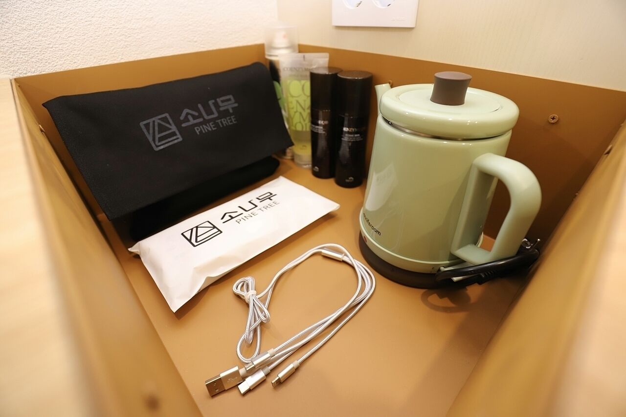 deluxe twin room | room amenity