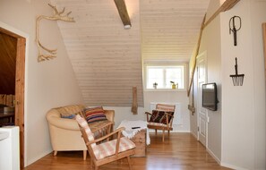 Fireplace - Lovely home in Lammhult with WiFi (Lammhult)