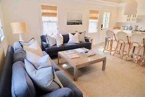 Smart TV, toys, books, stereo - Charming, Brand New Home in Town (Nantucket)