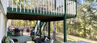 Perfect romantic getaway for the Holidays! 