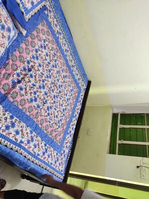 Deluxe Double Room | Meja, Wi-fi percuma 