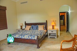 4 soverom, strykejern/-brett, wi-fi og sengetøy