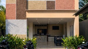 Mặt tiền nơi lưu trú