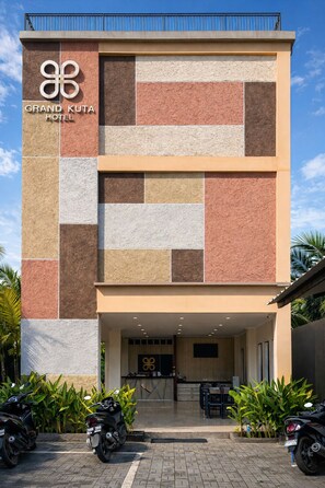 Fachada da propriedade