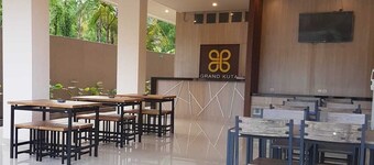 Grand Kuta Hotel