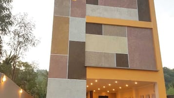 Bagian depan properti