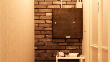 Apartment | Bathroom | Shower, free toiletries, hair dryer, slippers