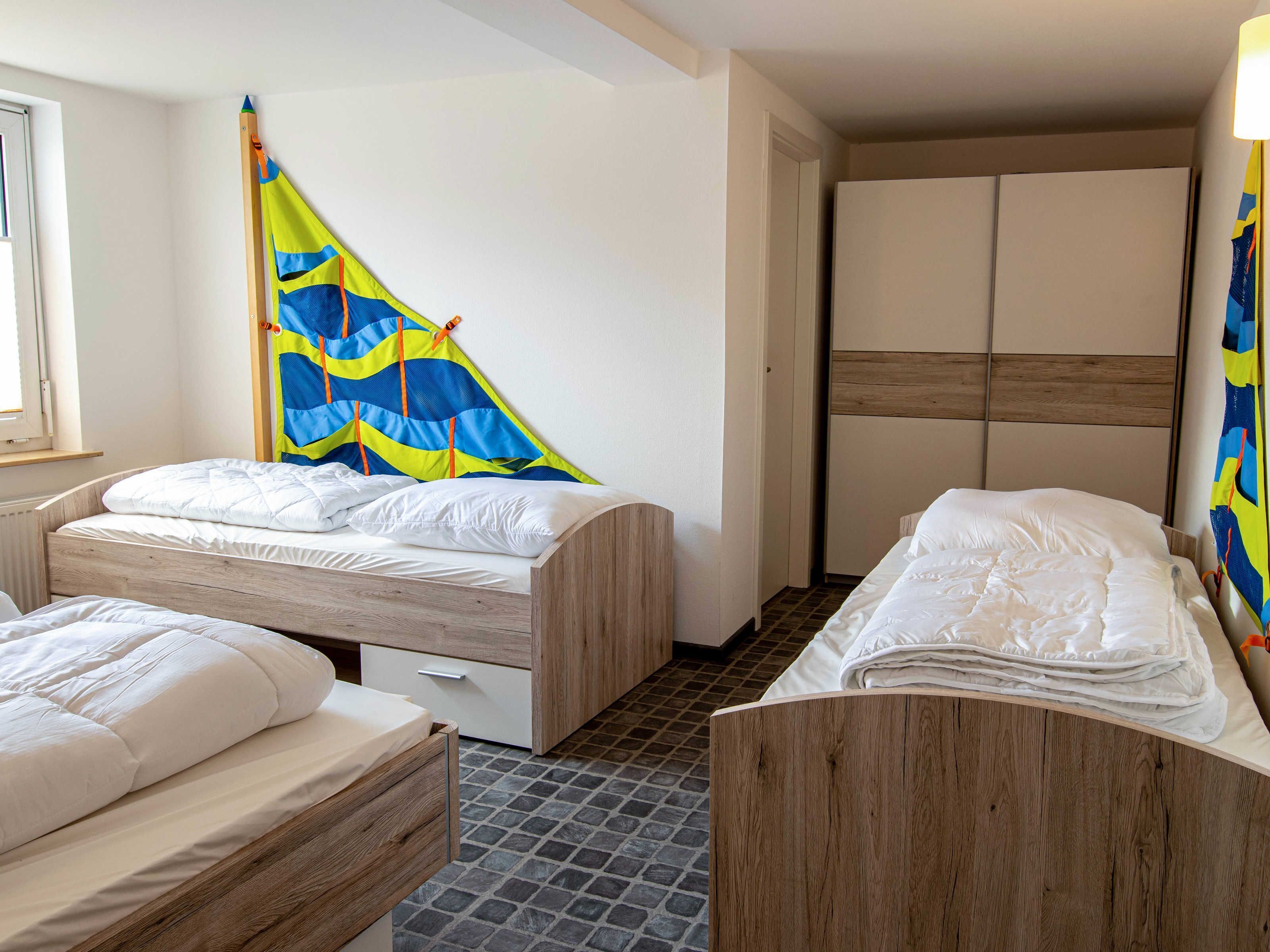 2 habitaciones, cuna de viaje, wifi y ropa de cama 