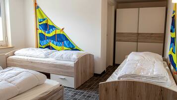 2 habitaciones, cuna de viaje, wifi y ropa de cama