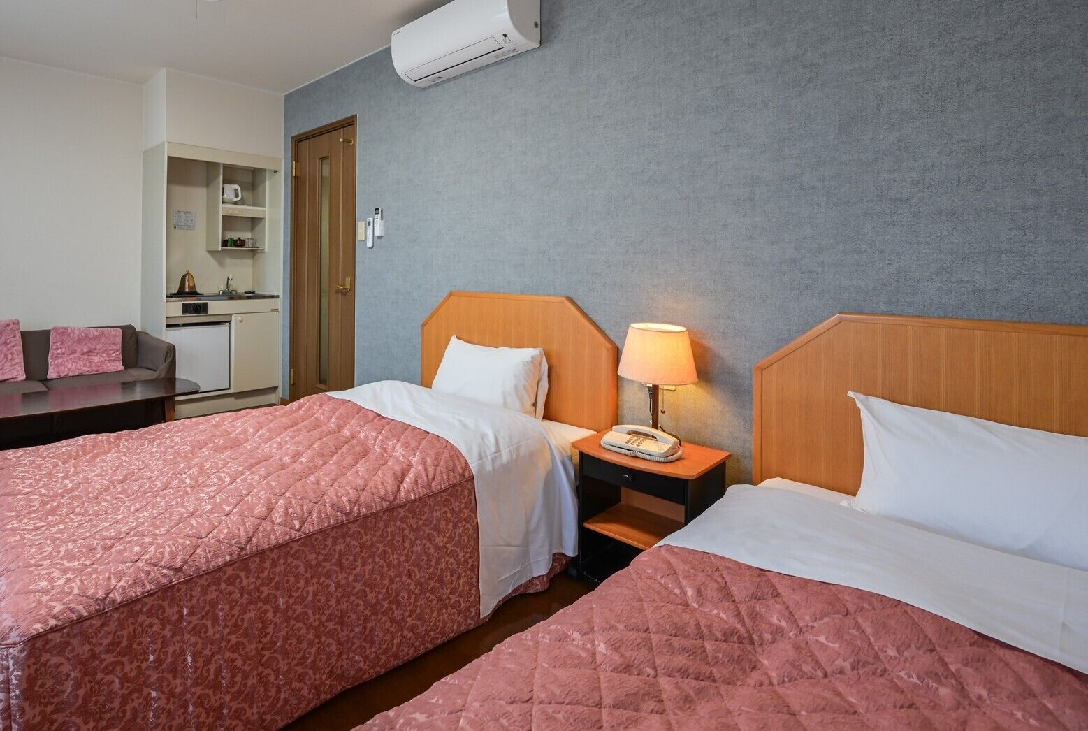 Desk, iron/ironing board, free WiFi, bed sheets
