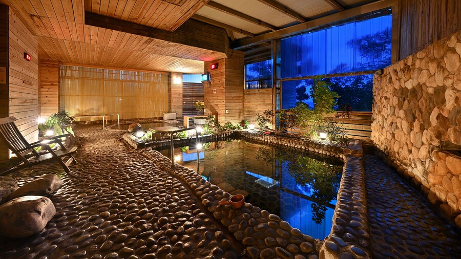 CT Green Bay Hot-Spring Hotel