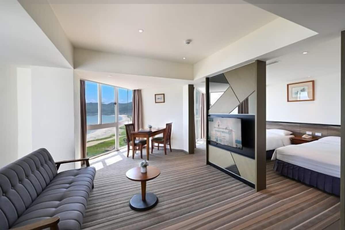 In-room safe, blackout curtains, soundproofing, free WiFi