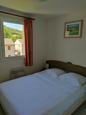 1 chambre, Wi-Fi gratuit, draps fournis