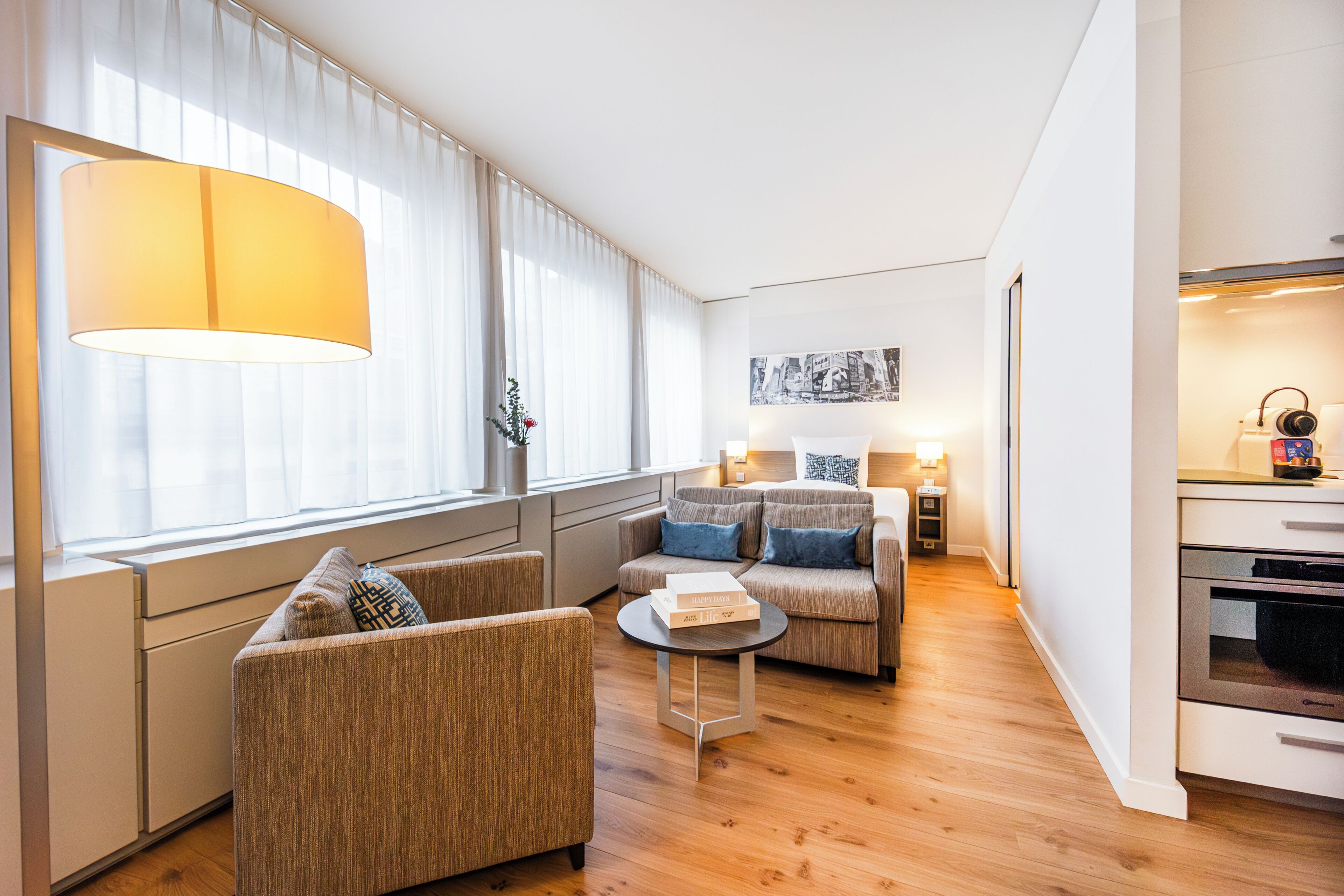 Apartment M - King bed | Living area