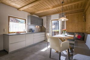 Appartement (excl. cleaning fee) | Woonruimte | Een televisie