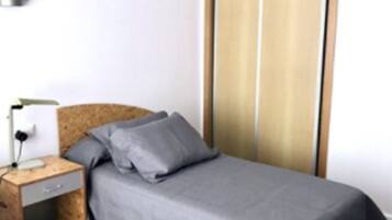Wifi gratis y ropa de cama