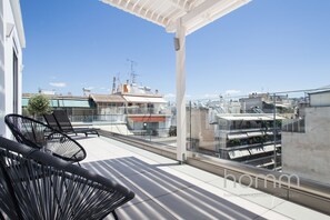 Studio | Balcony - 37.5m² homm Penthouse in Athens with 43m² Terrace (Athens)