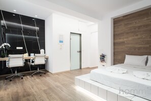 Studio | Living area | 20-inch flat-screen TV with cable channels, Smart TV - 35m² Modern Renovated Studio in Psyri Korinis str (Athens)
