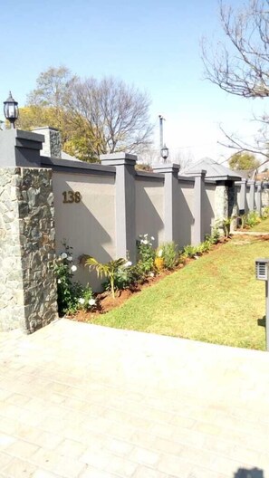 Front of property - The Royal Prime Guest Lodge (Centurion)