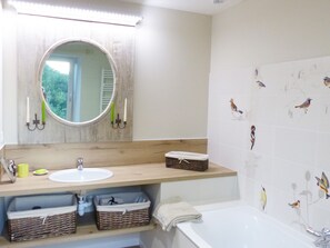 Bathroom - L 'Amiradou (Félines-sur-Rimandoule)
