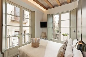 1 bedroom, in-room safe, iron/ironing board, free WiFi