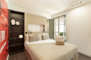In-room safe, iron/ironing board, free WiFi, bed sheets