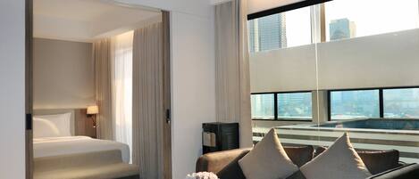 Studio Suite, 1 Bedroom (with Plunge Pool) | 2 bedrooms, iron/ironing board, free WiFi