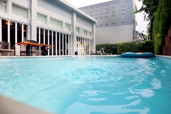 Alberca al aire libre