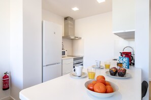 Frigorífic, microones, forn i rentaplats 