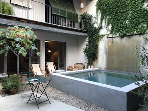 Piscine extérieure, piscine chauffée