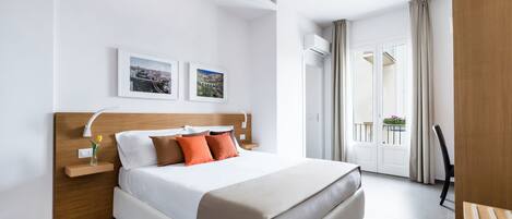 Deluxe Room | Premium bedding, down duvets, memory-foam beds, minibar