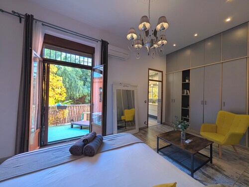 Entire Villa with Private Gardens In Central Location