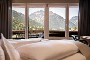 Caja de seguridad en la habitación, wifi gratis y ropa de cama 